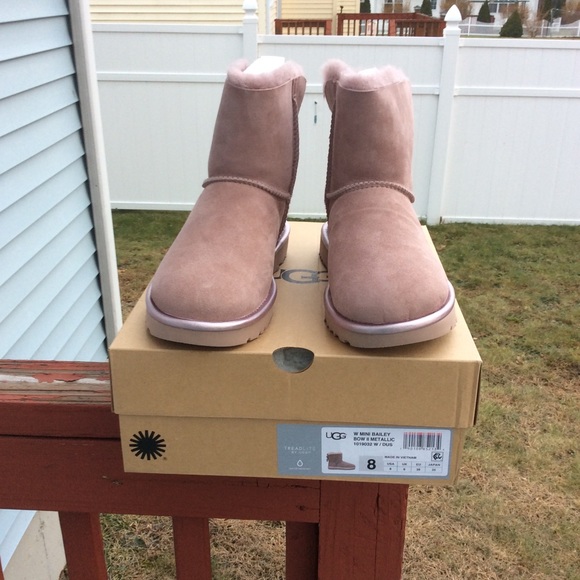 🔥HP🎉🎊 UGG  Mini Bailey Bow II Metallic - Picture 5 of 8